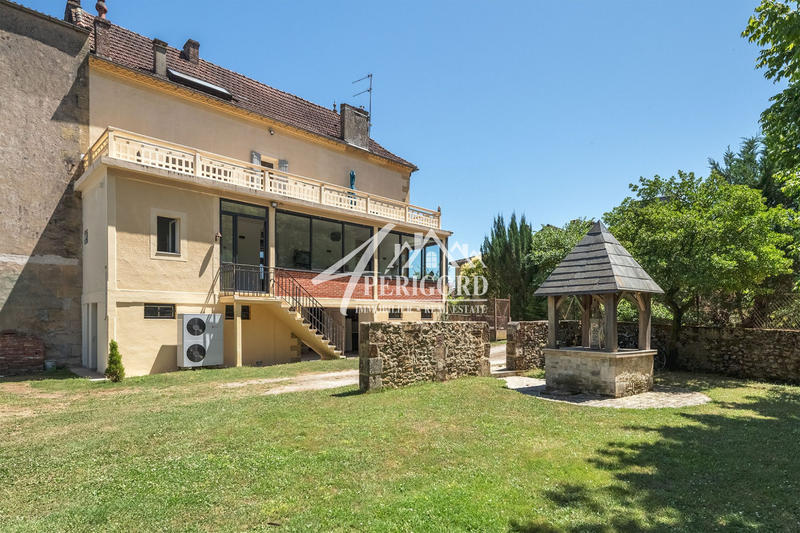 Maison ancienne - 217 m² - 8 pièces
