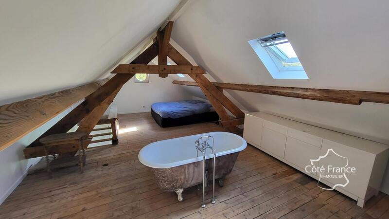 Moulin - 205 m² - 10 pièces