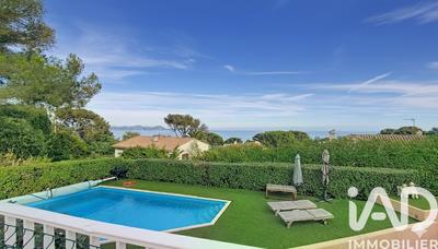 Maison - 168 m² - 7 pièces