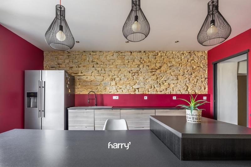 Maison - 380 m² - 13 pièces