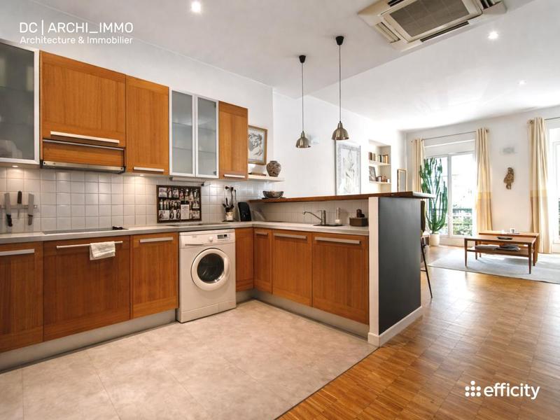 Appartement - 90 m² - 5 pièces