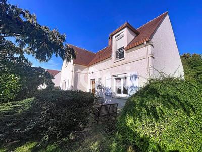 Maison - 145 m² - 6 pièces