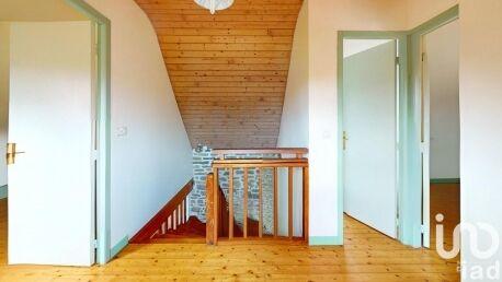 Maison - 180 m² - 11 pièces