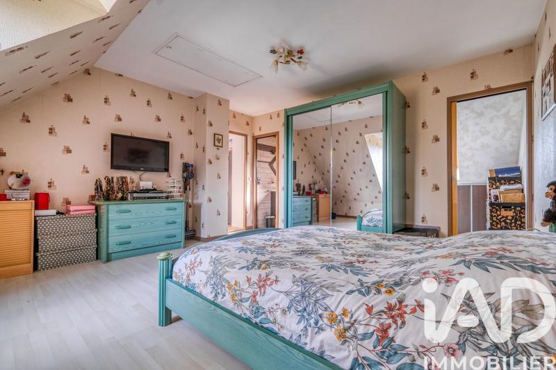 Maison - 162 m² - 8 pièces