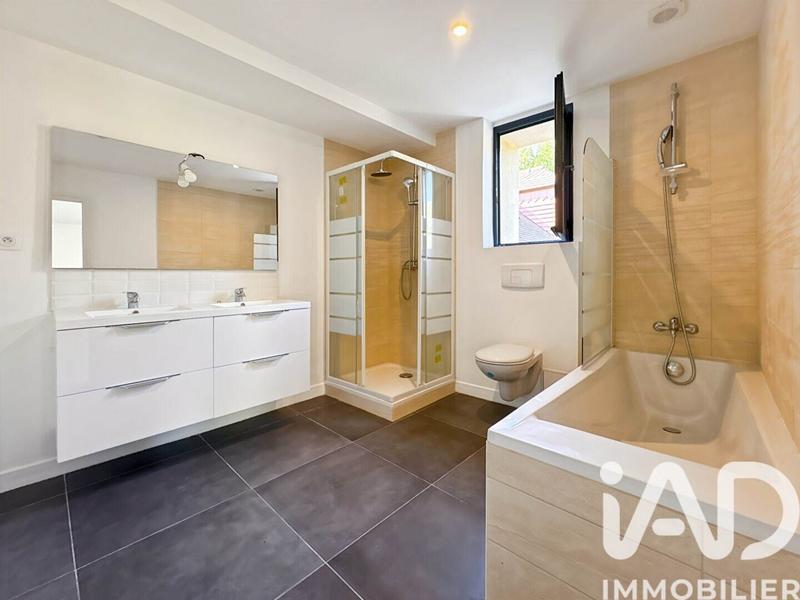 Maison - 152 m² - 6 pièces