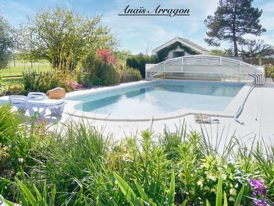 Maison - 170 m² - 8 pièces