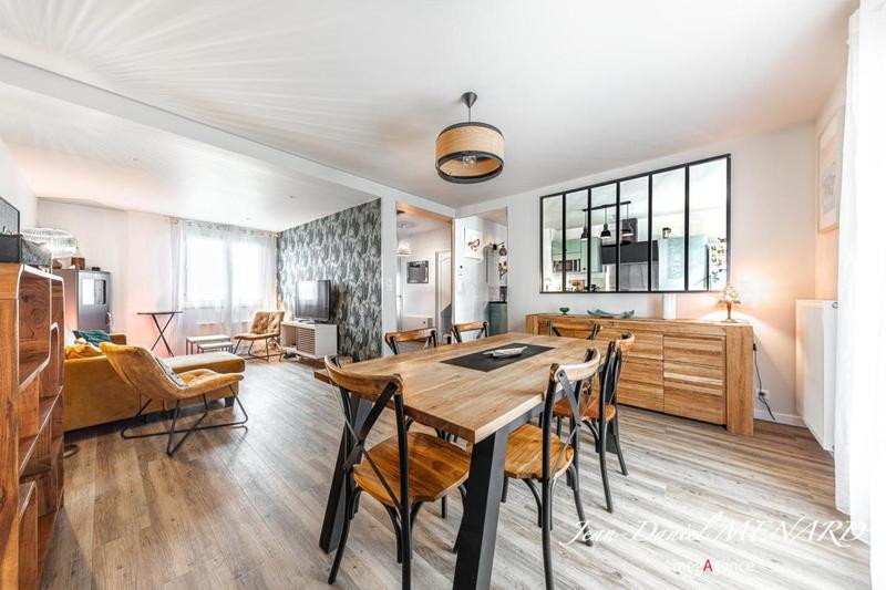 Maison traditionnelle - 115 m² - 5 pièces