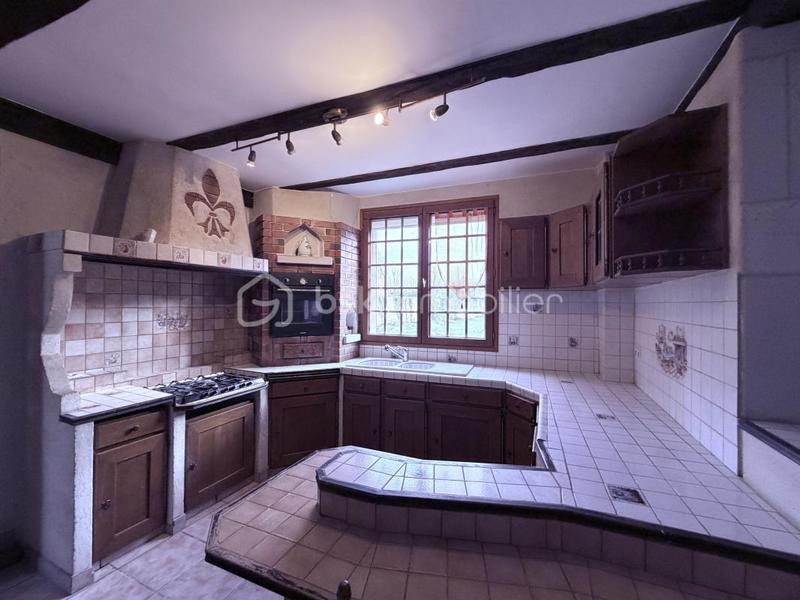 Maison - 205 m² - 7 pièces