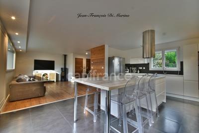 Maison - 112 m² - 4 pièces