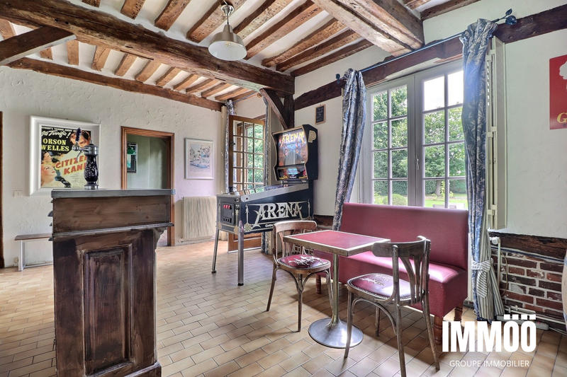 Maison - 268 m² - 12 pièces