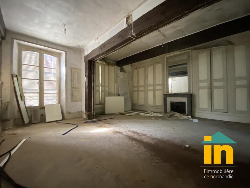 Maison de ville - 500 m² - 15 pièces