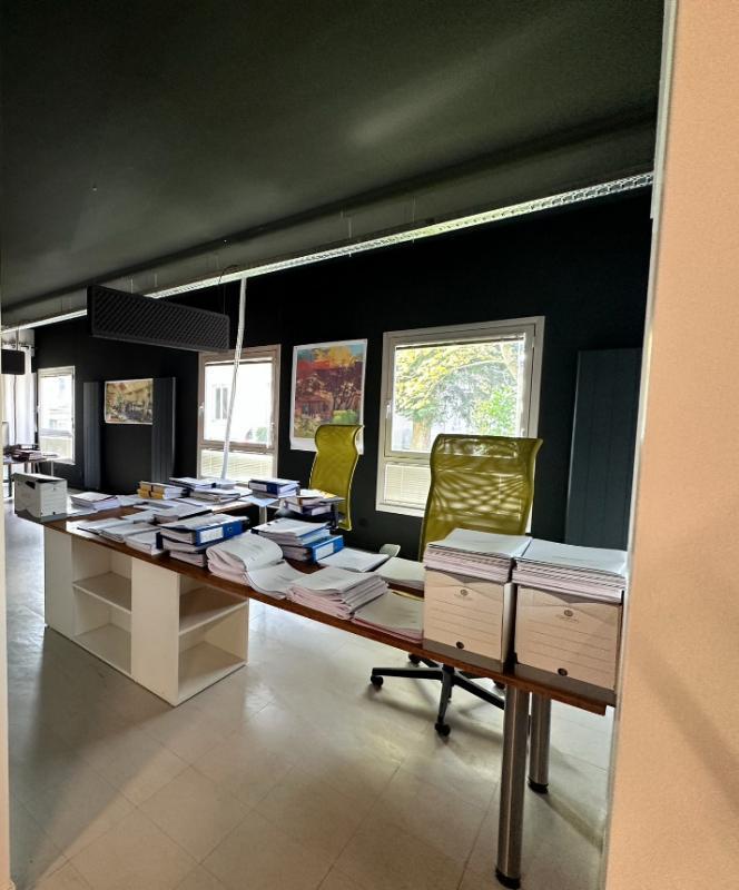 Bureau - 177 m²
