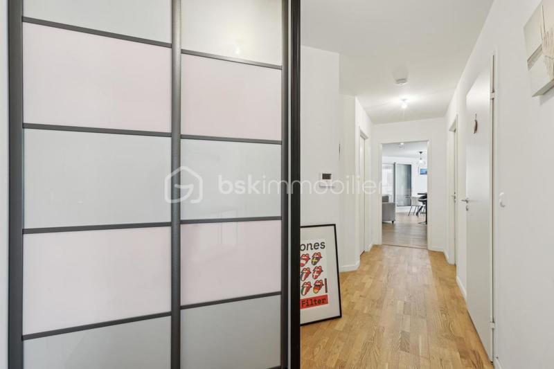 Appartement - 96 m² - 4 pièces