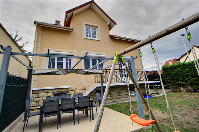 Maison - 113 m² - 7 pièces