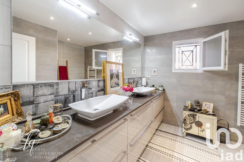 Maison de maîtres - 238 m² - 5 pièces