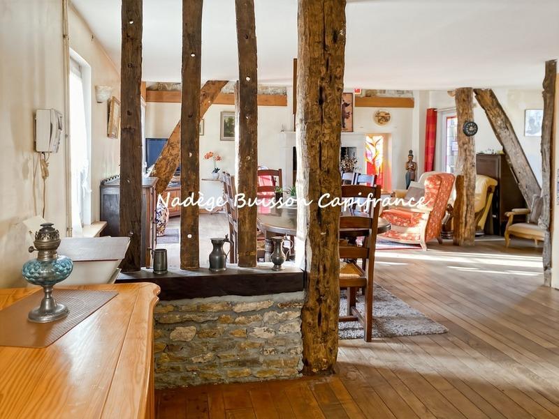 Maison - 233 m² - 10 pièces