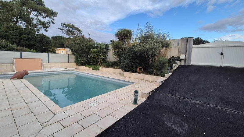 Maison - 160 m² - 7 pièces