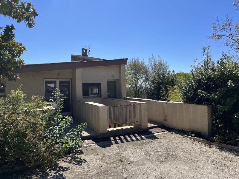 Maison - 342 m² - 10 pièces