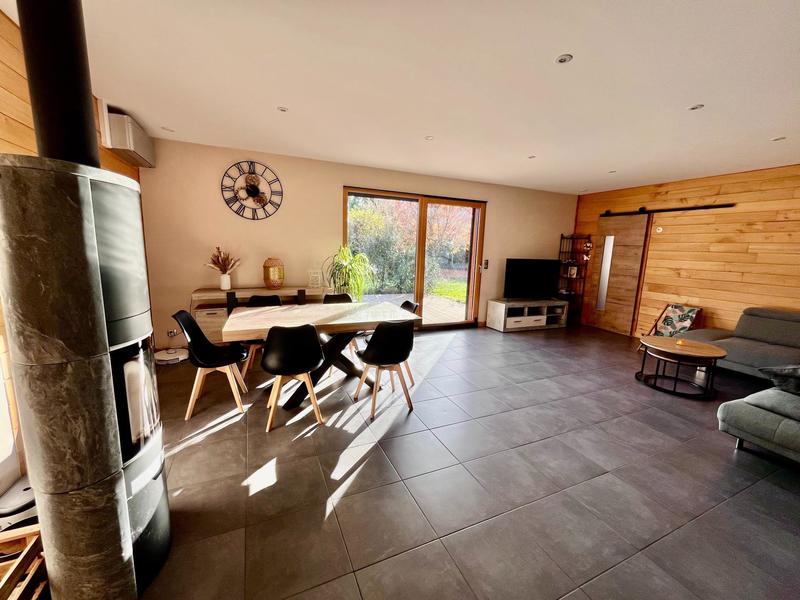 Maison - 121 m² - 4 pièces