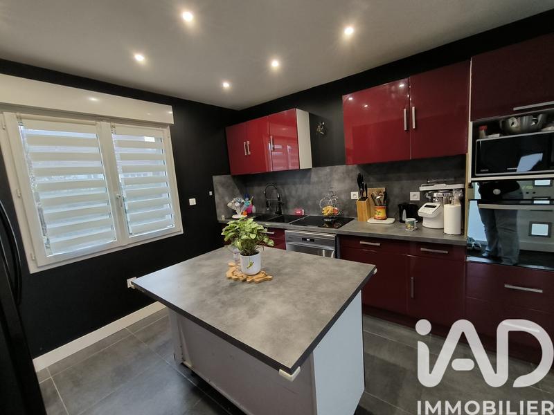 Maison - 98 m² - 5 pièces