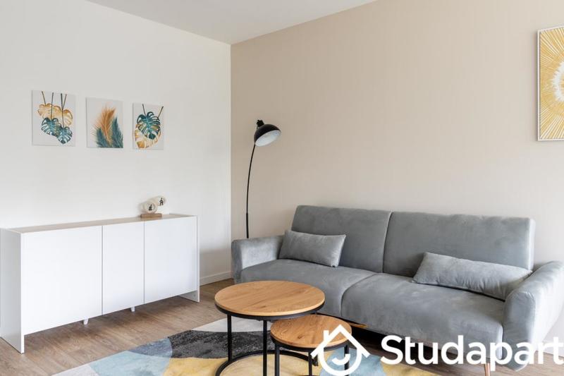 Chambre - 10 m² - 1 pièce