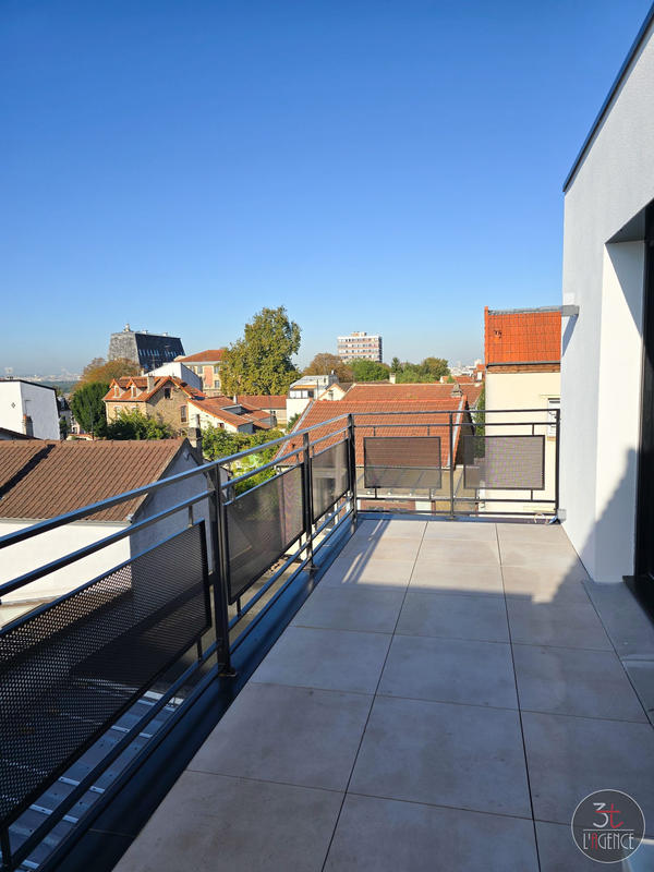 Maison contemporaine - 210 m² - 6 pièces