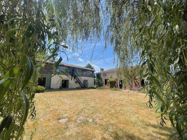 Maison - 141 m² - 6 pièces