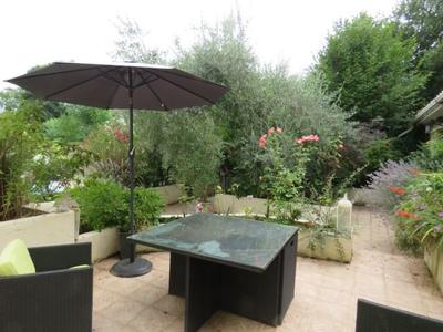 Maison - 384 m² - 17 pièces