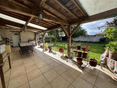 Maison en pierre - 176 m² - 7 pièces