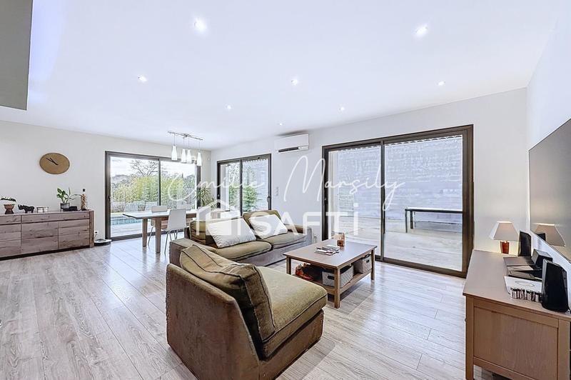 Maison - 106 m² - 4 pièces