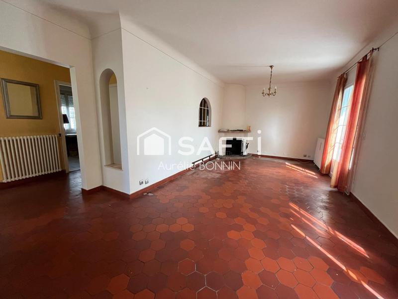 Maison - 93 m² - 5 pièces