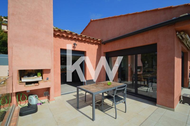 Villa - 215 m² - 7 pièces