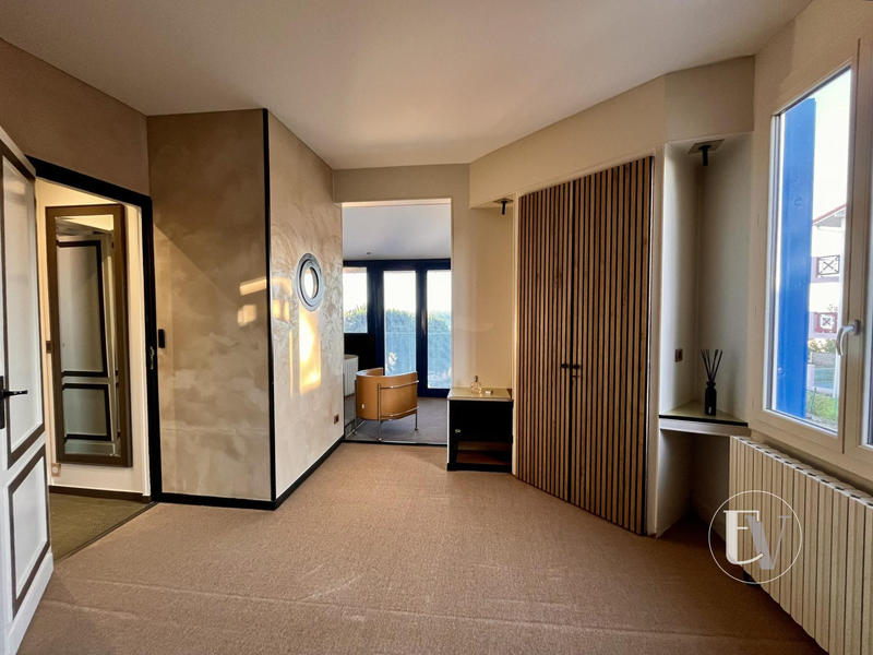 Villa - 141 m² - 6 pièces