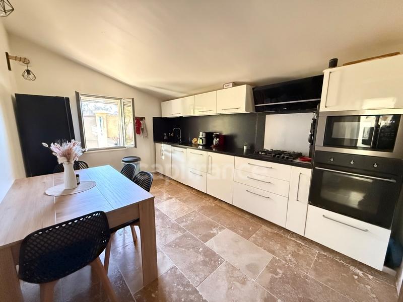 Maison - 67 m² - 3 pièces