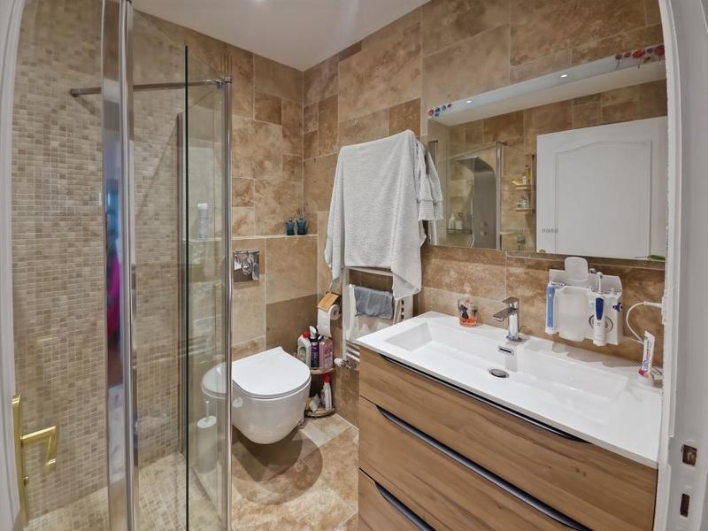 Appartement - 135 m² - 5 pièces