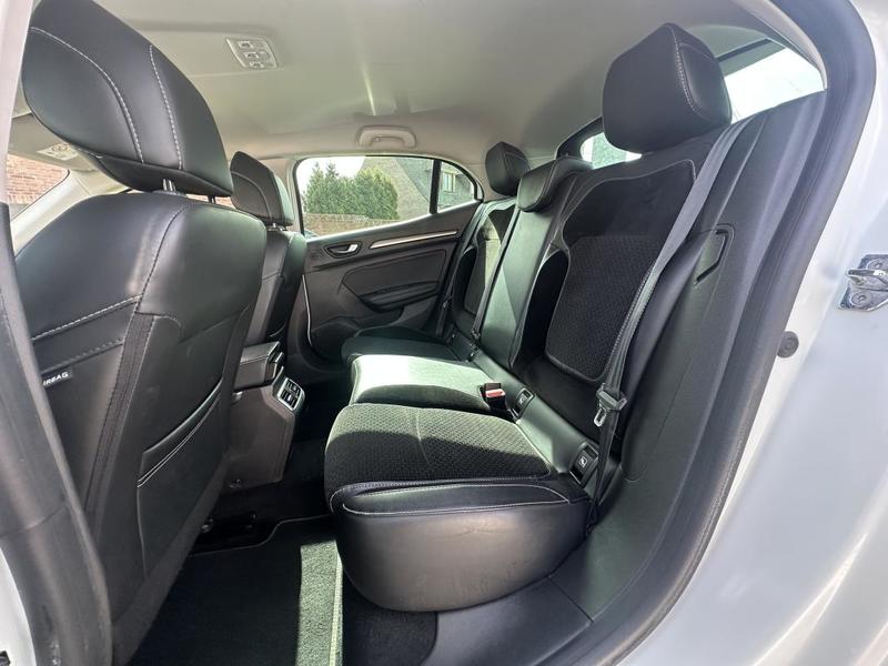 Renault Mégane IV 1.5 Blue dCi 115 Edc Intens