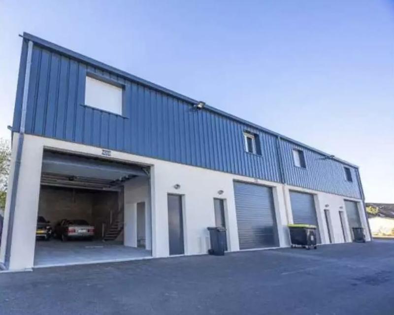 Local d'activités - 95 m²