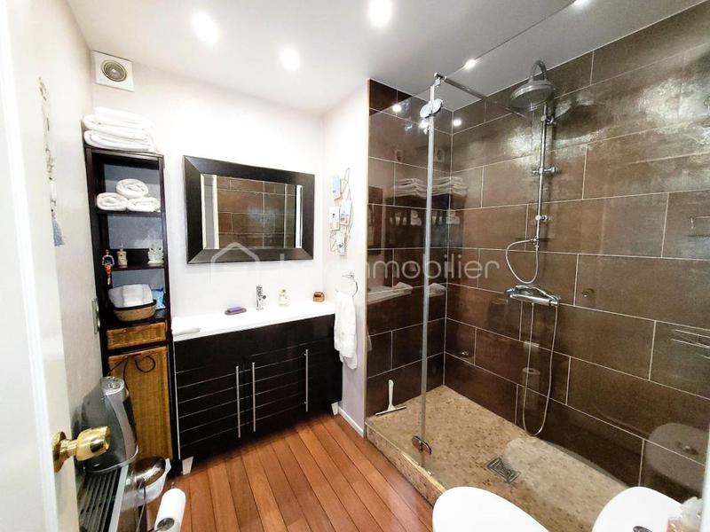 Maison - 178 m² - 7 pièces