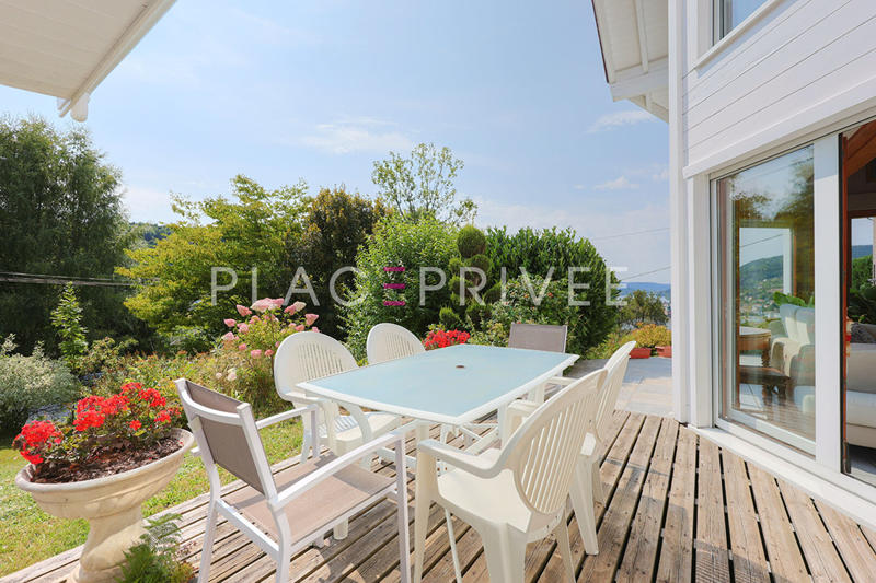 Maison - 169 m² - 6 pièces