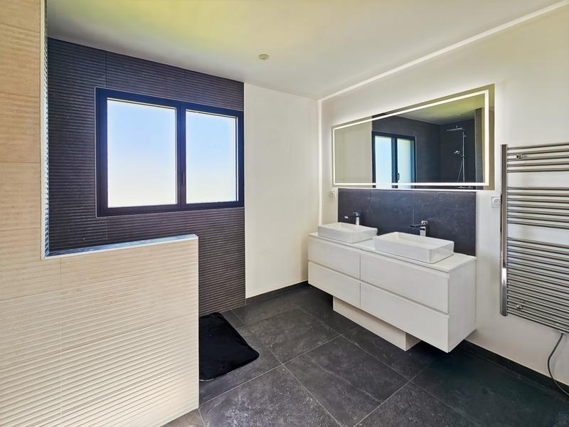 Maison - 149 m² - 5 pièces