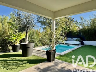 Maison - 94 m² - 4 pièces