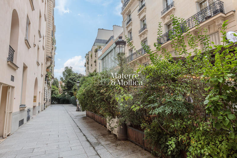 Appartement - 160 m² - 6 pièces