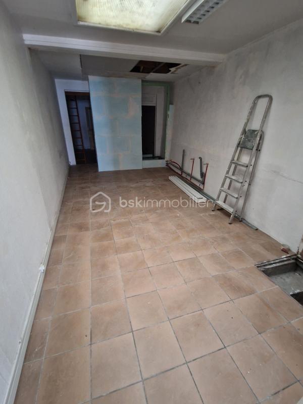 Bureau - 91 m² - 7 pièces