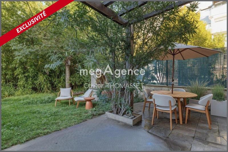 Maison jumelée - 104 m² - 5 pièces