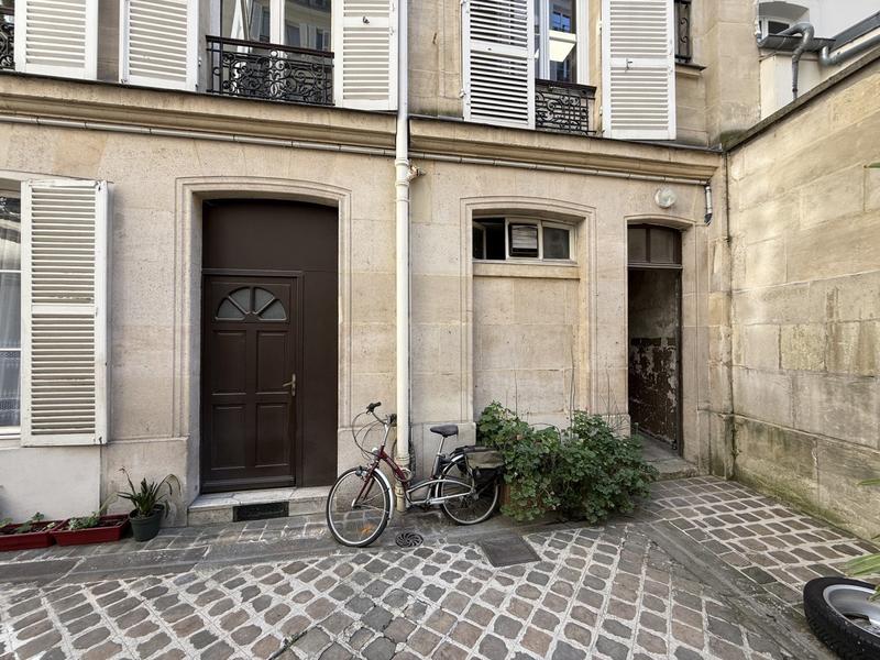 Local commercial - 22 m² - 1 pièce