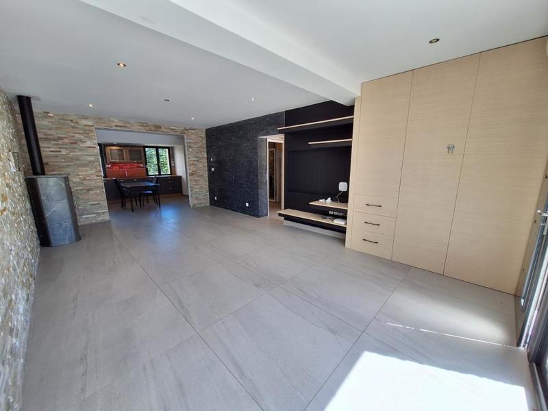 Maison - 122 m² - 5 pièces