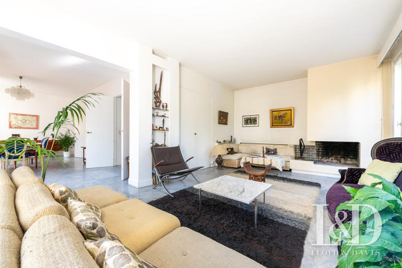 Maison - 183 m² - 9 pièces