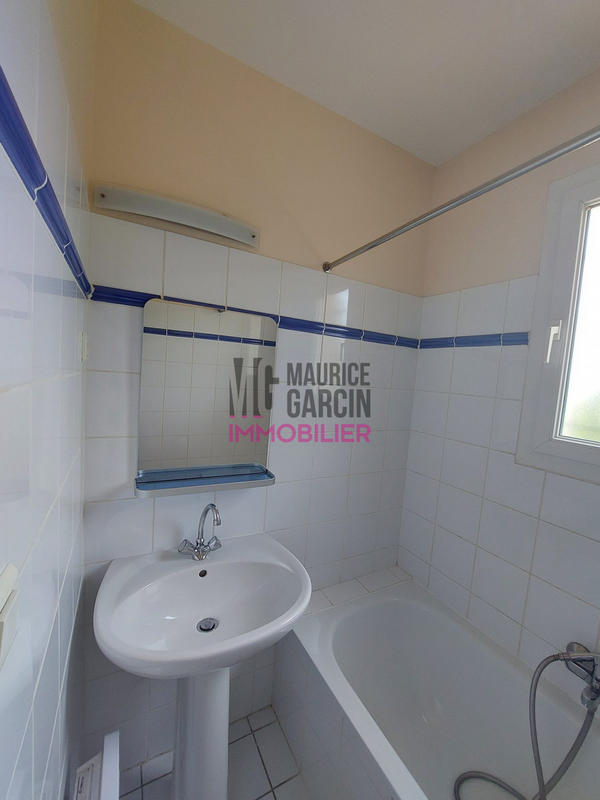 Maison - 94 m² - 4 pièces