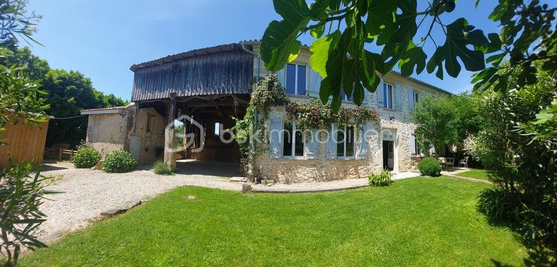 Propriété - 242 m² - 7 pièces