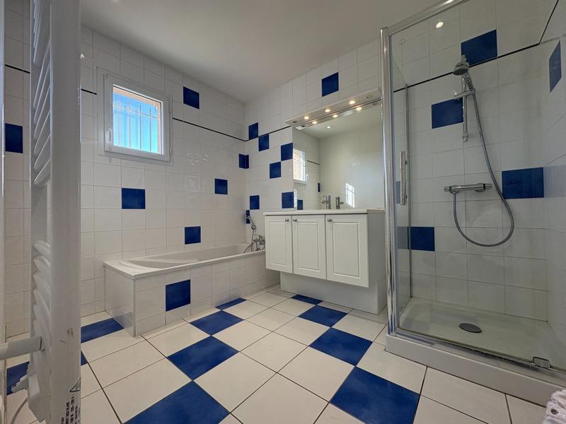 Maison - 103 m² - 5 pièces